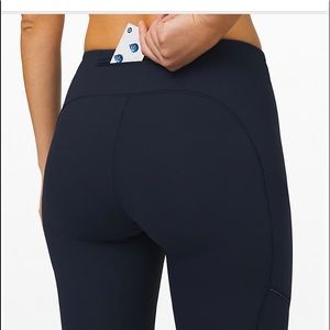 Lululemon *size 4* navy leggings